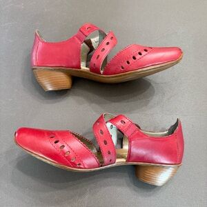 Rieker Mirjam Red Leather Strappy Heels Closed Toe Cut Out Artsy 39 8-8.5